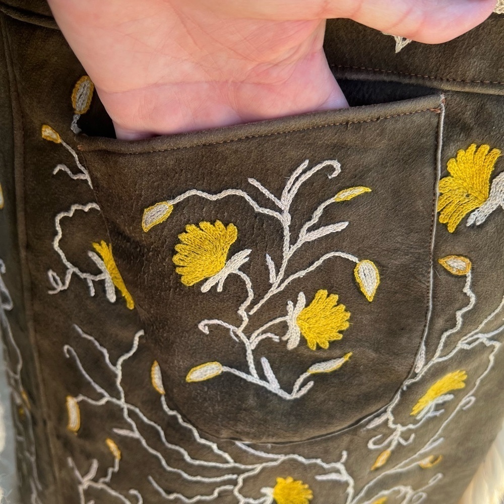 True Vintage Penny Lane Shearling Suede Floral
Embroidered Afghan Coat Boho 70s - Picture 10 of 16